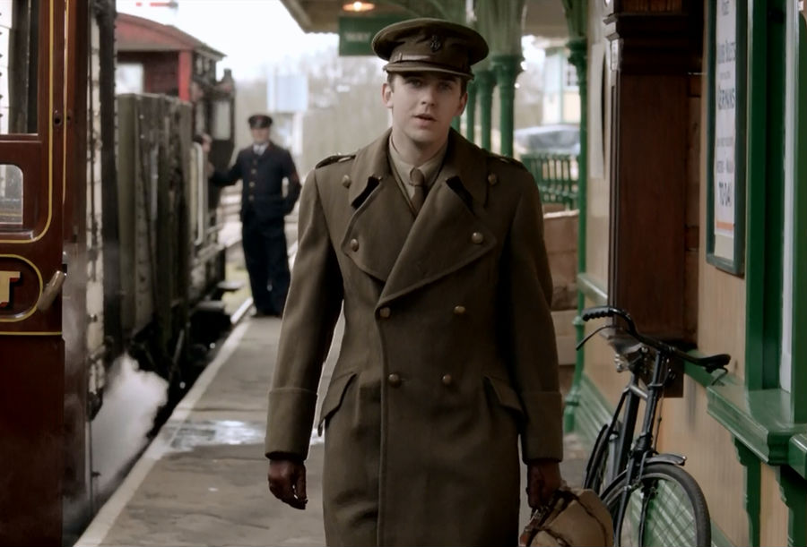 "Downton Abbey" is finally going to make a movie version.jpg