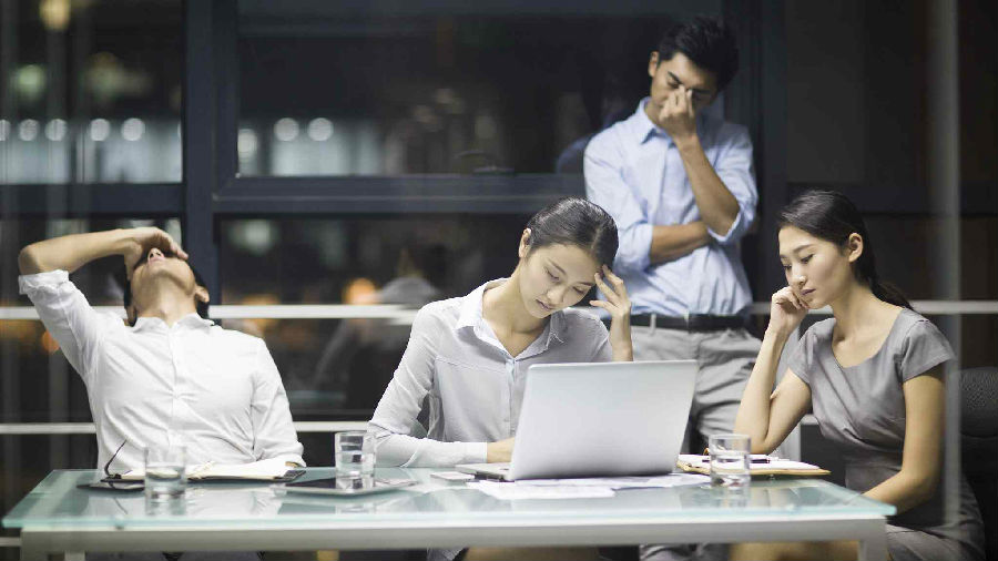 According to the report, the average leisure time of Chinese people is 2.27 hours per day.jpg