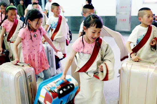 今年中国学生海外游学规模将达100万人次