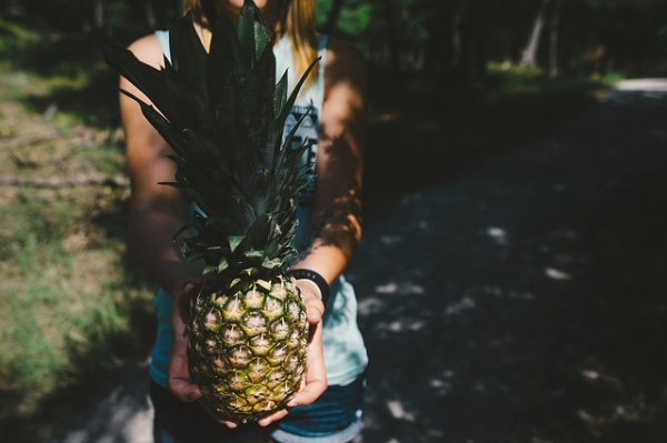 The health benefits of pineapple.jpg