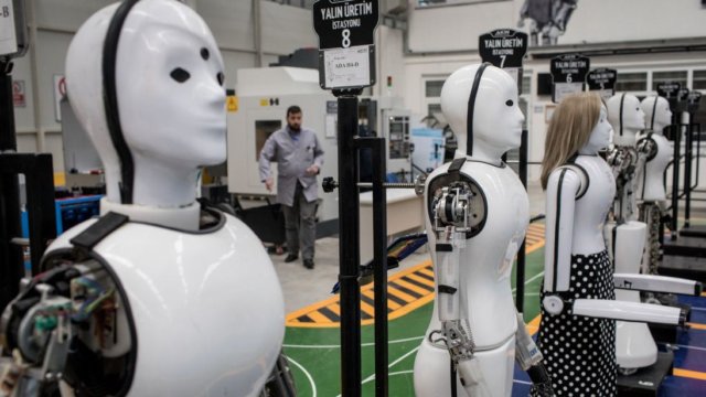 报告显示 机器人创造的岗位是替代掉的两倍