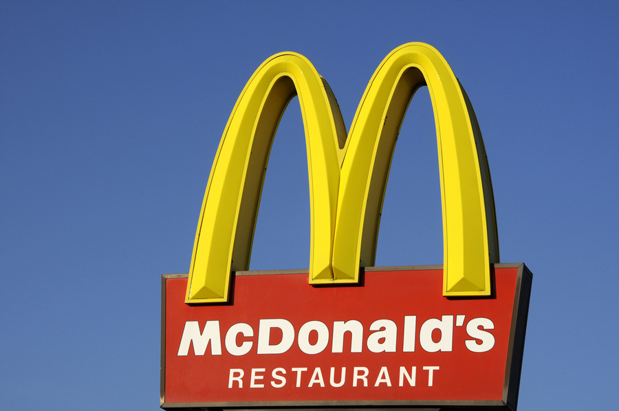 麦当劳宣布汉堡不含防腐剂！真是越发环保了.jpg