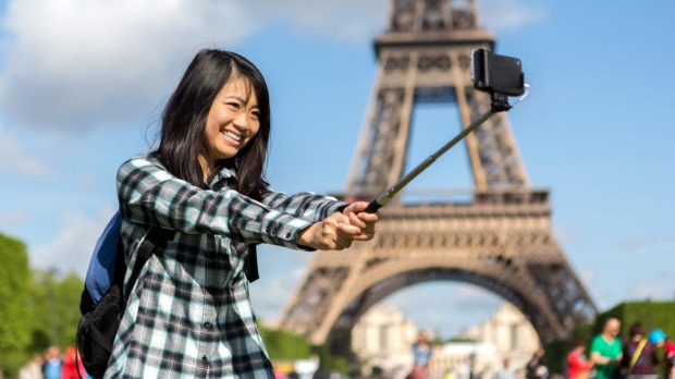 During the National Day holiday, Chinese tourists traveled to nearly 100 countries.jpg