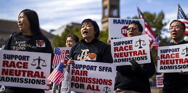 Harvard stepped onto the dock for "discrimination against Asians".jpg