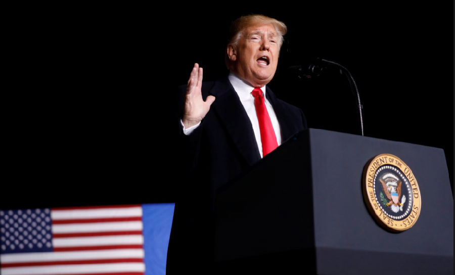 Trump accuses the mainstream media of inciting social anger.jpg