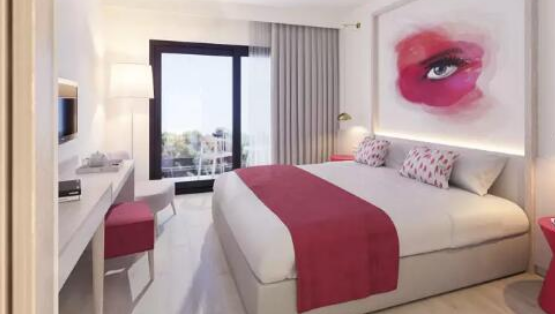 The first female hotel in Spain will open next year to cater to the "women only" trend.jpg