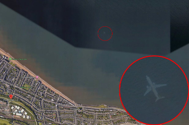 英国男子竟在谷歌地球上发现水下飞机