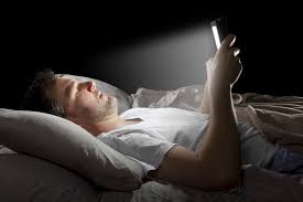研究显示 睡觉时暴露于光线下可能引发抑郁症
