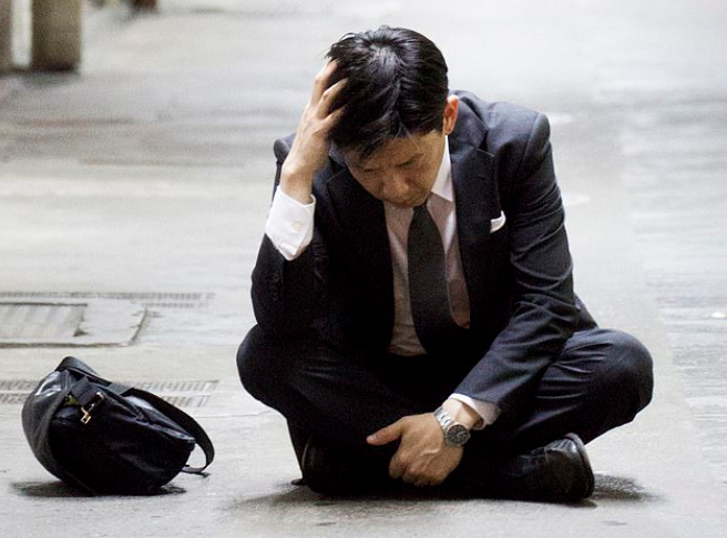 研究发现 日本中年男多在周一自杀
