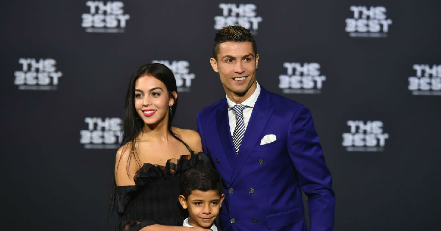 The proposal was successful! Ronaldo will enter the marriage hall with his Spanish girlfriend! .jpg
