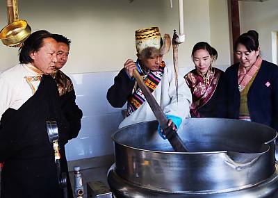 中国藏医药浴法列入联合国非遗名录