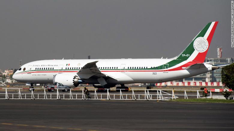 Fulfilling his campaign promises The new President of Mexico gave up his special plane to take a commercial flight.jpg