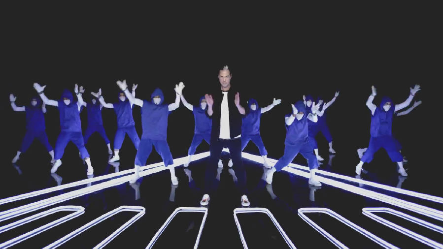 每周一曲学好英语(MP3+文本) 第152期:Handclap (4)