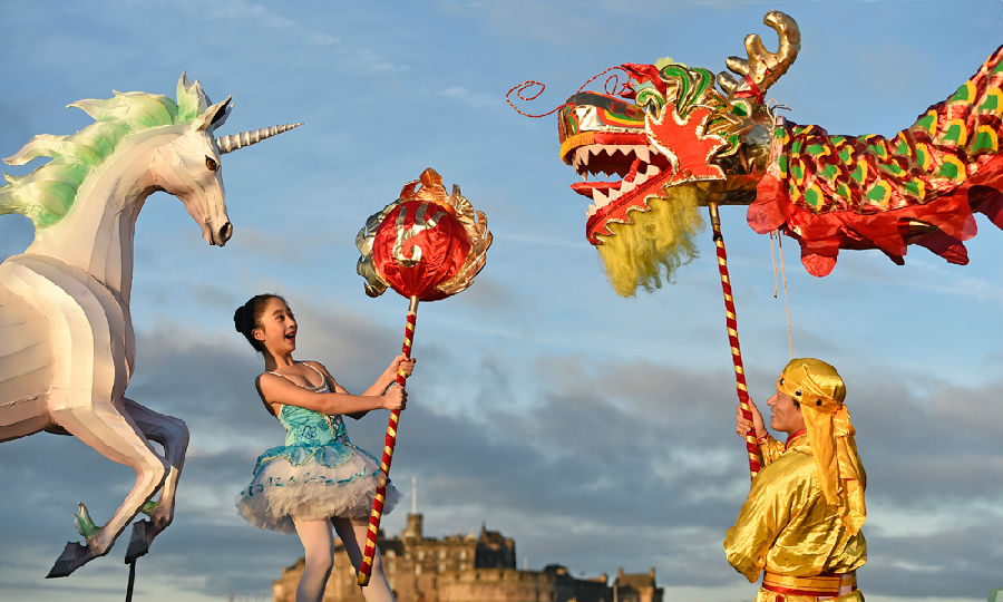 Scottish hotels have a surprise move to welcome Chinese tourists. Countries around the world will usher in "Spring Festival time".jpg
