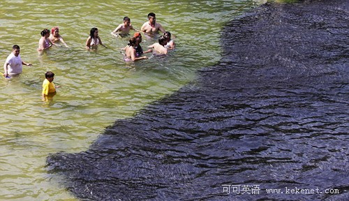 墨西哥现巨型鱼群 或因日本地震导致 时事新闻 双语阅读 可可英语