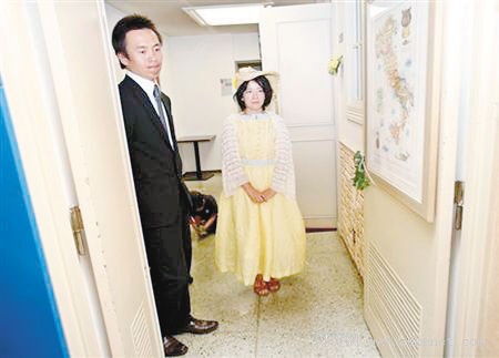 强震引发婚姻思考 日本流行离婚典礼_关注社会