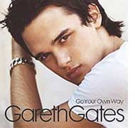 2004年欧美冠军单曲anyone of us歌手Gareth Gates，一个在歌声中克服语言障碍的男孩
